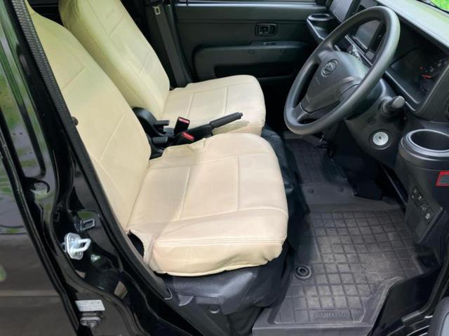 ハイゼットカーゴ デラックスＳＡ３　社外　ＳＤナビ／衝突安全装置／車線逸脱防止支援システム／ドライブレコーダー　社外／ヘッドランプ　ＬＥＤ／Ｂｌｕｅｔｏｏｔｈ接続／ＥＢＤ付ＡＢＳ／横滑り防止装置／アイドリングストップ／フルセグＴＶ（4枚目）