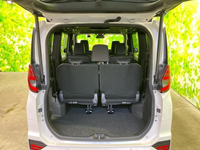 ノア ハイブリッドＳ－Ｚ　保証書／ディスプレイオーディオ＋ナビ１０インチ／フリップダウンモニター　純正　１４インチ／トヨタセーフティセンス／両側電動スライドドア／シートヒーター／全方位モニター　衝突被害軽減システム　ドラレコ（20枚目）