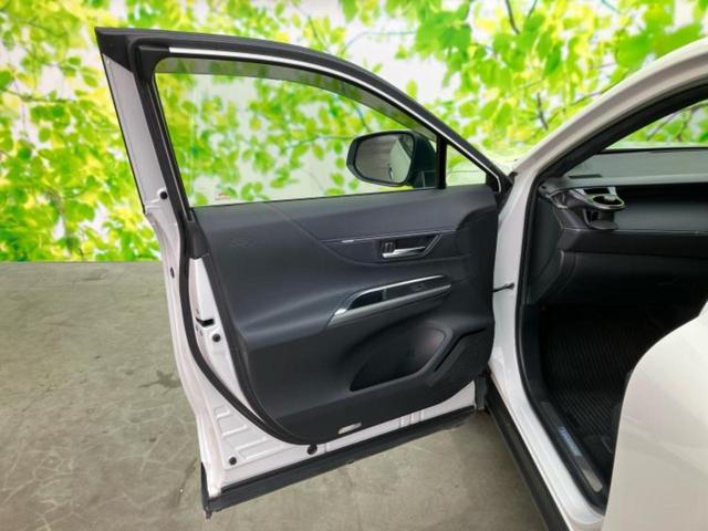 ハリアー Ｚ　新品タイヤ／純正エアロ／ＪＢＬ／保証書／純正　１１．６インチ　ＳＤナビ／デジタルインナーミラー／衝突安全装置／パノラミックビューモニター／車線逸脱防止支援システム／シート　ハーフレザー／電動バックドア（22枚目）