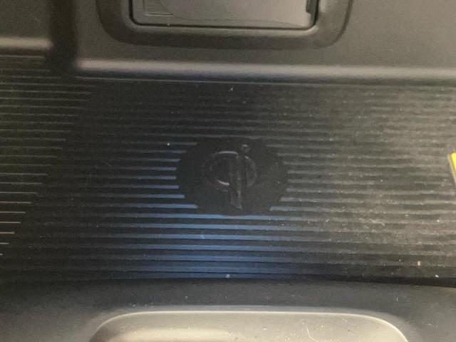 ハリアーハイブリッド Z 新品タイヤ/調光パノラマルーフ/JBL/保証書/ディスプレイオーディオ+ナビ/デジタルインナーミラー/トヨタセーフティセンス/パノラミックビューモニター/車線逸脱防止支援システム 衝突被害軽減システム(32枚目)