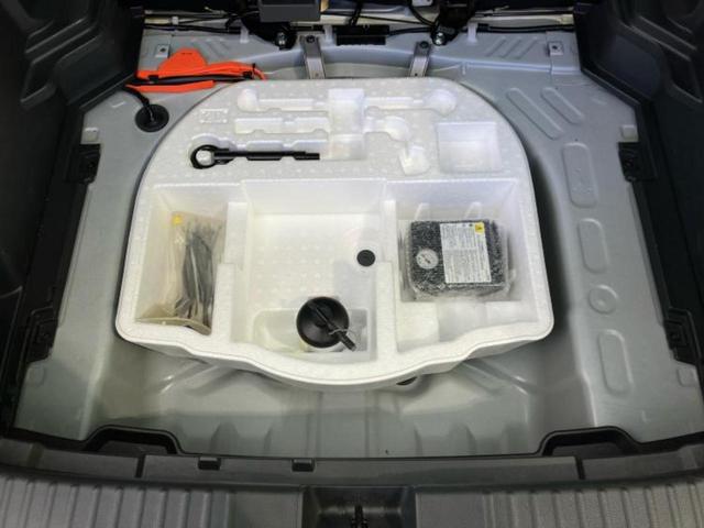 ヤリスクロス ハイブリッドＺ　新品タイヤ／保証書／ディスプレイオーディオ＋ナビ８インチ／トヨタセーフティセンス／シートヒーター　前席／パノラミックビューモニター／車線逸脱防止支援システム／シート　ハーフレザー　衝突被害軽減システム（24枚目）