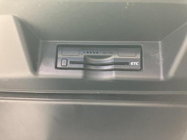 ハリアー プレミアム　純正エアロ／保証書／純正　９インチ　ＳＤナビ／トヨタセーフティセンス／車線逸脱防止支援システム／シート　ハーフレザー／電動バックドア／ヘッドランプ　ＬＥＤ／Ｂｌｕｅｔｏｏｔｈ接続／ＥＴＣ　フルエアロ（25枚目）