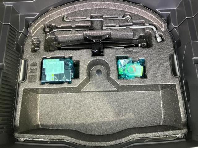 ハリアーハイブリッド Ｚレザーパッケージ　新品タイヤ／調光パノラマルーフ／モデリスタエアロ／ＪＢＬ／ディスプレイオーディオ＋ナビ１２．３インチ／デジタルインナーミラー／トヨタセーフティセンス／エアーシート　前席　革シート　衝突被害軽減システム（24枚目）