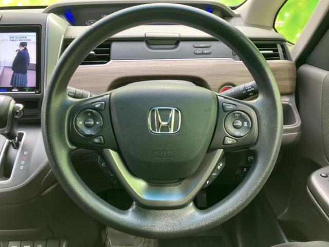 フリード Ｇ　新品タイヤ／純正　９インチ　ＳＤナビ／ホンダセンシング／両側電動スライドドア／シートヒーター　前席／車線逸脱防止支援システム／ＵＳＢジャック／Ｂｌｕｅｔｏｏｔｈ接続／ＨＤＭＩ接続／ＥＴＣ　バックカメラ（15枚目）