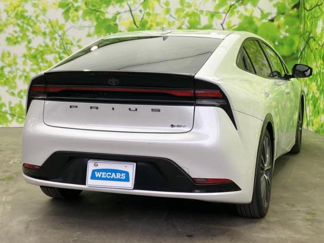 プリウス Ｚ　新品タイヤ／ディスプレイオーディオ＋ナビ１２．３インチ／デジタルインナーミラー／トヨタセーフティセンス／シートヒーター／全方位モニター／車線逸脱防止支援システム／シート　合皮／電動バックドア（3枚目）