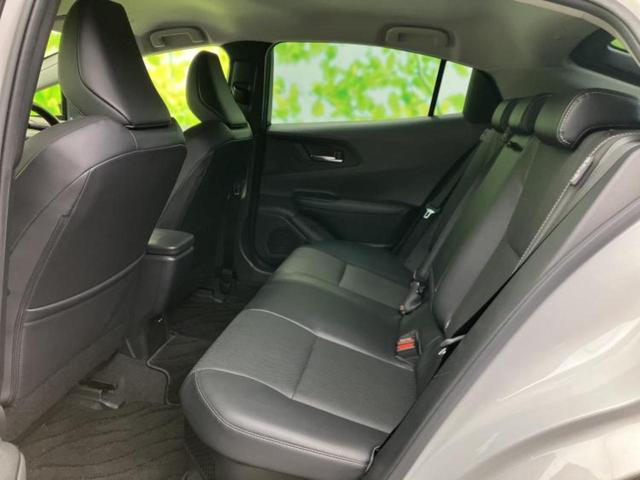 プリウス Ｚ　新品タイヤ／ディスプレイオーディオ＋ナビ１２．３インチ／デジタルインナーミラー／トヨタセーフティセンス／シートヒーター／全方位モニター／車線逸脱防止支援システム／シート　合皮／電動バックドア（7枚目）