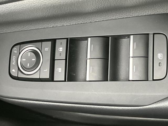 プリウス Ｚ　新品タイヤ／ディスプレイオーディオ＋ナビ１２．３インチ／デジタルインナーミラー／トヨタセーフティセンス／シートヒーター／全方位モニター／車線逸脱防止支援システム／シート　合皮／電動バックドア（29枚目）