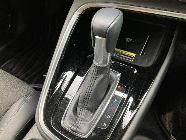 ヴェゼル ｅＨＥＶ　Ｚ　新品タイヤ／保証書／純正　９インチ　ＳＤナビ／ホンダセンシング／シートヒーター　前席／車線逸脱防止支援システム／電動バックドア／ヘッドランプ　ＬＥＤ／ＵＳＢジャック／Ｂｌｕｅｔｏｏｔｈ接続／ＥＴＣ（18枚目）