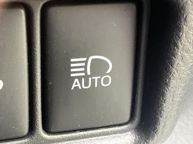 C-HR G LEDエディション 保証書/純正 9インチ SDナビ/トヨタセーフティセンス/シートヒーター 前席/車線逸脱防止支援システム/シート ハーフレザー/ヘッドランプ LED/USBジャック/Bluetooth接続/ETC(31枚目)