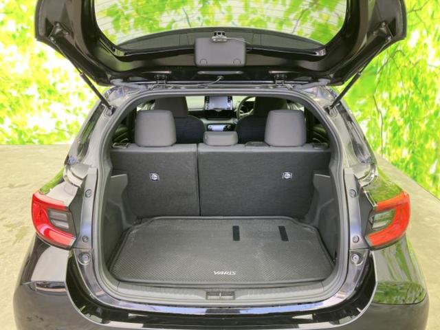 ヤリス ハイブリッドＺ　保証書／ディスプレイオーディオ＋ナビ８インチ／衝突安全装置／シートヒーター／車線逸脱防止支援システム／ドライブレコーダー　前後／ヘッドランプ　ＬＥＤ／ＥＴＣ／ＥＢＤ付ＡＢＳ／横滑り防止装置　ドラレコ（8枚目）