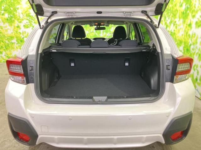 XV 4WD2.0e-Lアイサイト 純正 SDナビ/衝突安全装置/シートヒーター 前席/車線逸脱防止支援システム/ドライブレコーダー 純正/ヘッドランプ LED/ETC/EBD付ABS/横滑り防止装置/アイドリングストップ バックカメラ(8枚目)