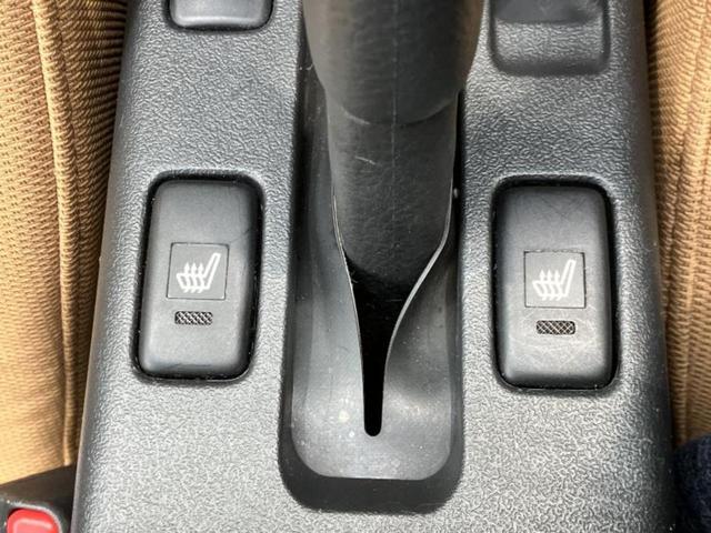 コペン ローブ　保証書／純正　ＳＤナビ／シートヒーター／シート　ハーフレザー／ヘッドランプ　ＬＥＤ／Ｂｌｕｅｔｏｏｔｈ接続／ＥＴＣ／ＥＢＤ付ＡＢＳ／横滑り防止装置／フルセグＴＶ／ＤＶＤ／エアバッグ　運転席　ＤＶＤ再生（24枚目）