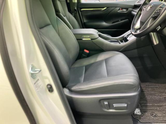 アルファード Ｓ　Ｃパッケージ　新品タイヤ／ディスプレイオーディオ＋ナビ９インチ／フリップダウンモニター　純正　１２．１インチ／デジタルインナーミラー／トヨタセーフティセンス／両側電動スライドドア／シートヒーター　前席　バックカメラ（4枚目）