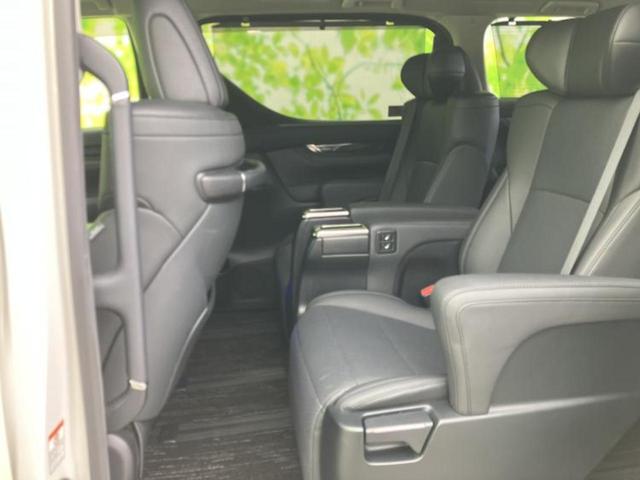 アルファード Ｓ　Ｃパッケージ　新品タイヤ／ディスプレイオーディオ＋ナビ９インチ／フリップダウンモニター　純正　１２．１インチ／デジタルインナーミラー／トヨタセーフティセンス／両側電動スライドドア／シートヒーター　前席　バックカメラ（8枚目）