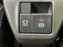 パーキングブレーキとヒルホールド機能のスイッチです。安全な駐車や坂道での発進をサポートする機能が備わっています。