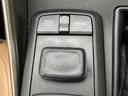 音声操作やメニュー操作を直感的に行えるスイッチ類。運転中でも安全に、快適に機能を利用できます。