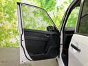 上質な素材感が、車内をより快適な空間に変えます。細部まで丁寧に作り込まれた、こだわりが光ります。◆画像認識AIによる推定であり実際と異なる場合があります。