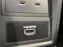 HDMI入力端子を搭載。映像機器との接続で、車内でのエンターテイメント性を高めます。後部座席での移動時間をより楽しく過ごせるでしょう。