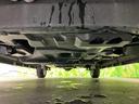 車両前方側の下廻り画像です。エンジン付近から車両中央部までの状態を確認いただけます。◆ご購入前に気になる下廻りの様子を把握したい方は、店頭スタッフまでお問い合わせ下さい。