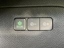 エコモードの切り替えスイッチで、燃費を意識した運転をサポートします。普段のドライブをより経済的に、そして環境に配慮できます。