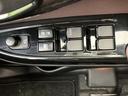 日々の運転を支えるスイッチ類を備えています。分かりやすい操作性で、快適なドライブをサポートします。