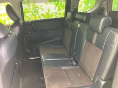 ＷＥＣＡＲＳでは各商談席に大型モニターをご用意しております！見やすい大画面でゆったりと全国の在庫をご覧いただけます！是非ご来店お待ちしております！ 7