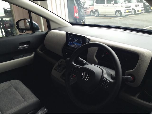 フリード エアー　Ｈｏｎｄａ　ＳＥＮＳＩＮＧ　純正フルセグナビ　Ｂカメラ　両側電動スライドドア　スマートキー　アイドリングストップ　ＥＴＣ　ＥＣＳ　ＡＣＣ　ＬＥＤヘッドライト（22枚目）