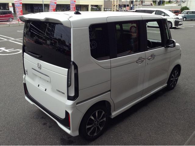 Ｎ－ＢＯＸカスタム ベースグレード　Ｈｏｎｄａ　ＳＥＮＳＩＮＧ　両側スライド片側電動ドア　スマートキー　シートヒーター　ＡＣＣ　ＥＣＳ　ＬＥＤヘッドライト（6枚目）