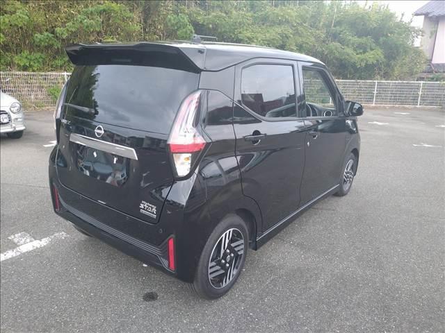デイズ ハイウェイスター　Ｘ　ワンセグナビ・Ｂｌｕｅｔｏｏｔｈ　バックカメラ　スマートキー　衝突被害軽減ブレーキ　車線逸脱防止装置　クリアランスソナー　アイドリングストップ　ＥＴＣ　ドライブレコーダー　ＬＥＤヘッドライト（6枚目）