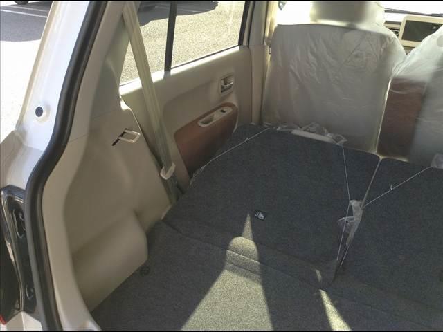 アルトラパン Ｘ　衝突被害軽減ブレーキ　スマートキー　車線逸脱防止装置　アイドリングストップ　クリアランスソナー　ＥＣＳシートヒーター　ＬＥＤヘッドライト（9枚目）