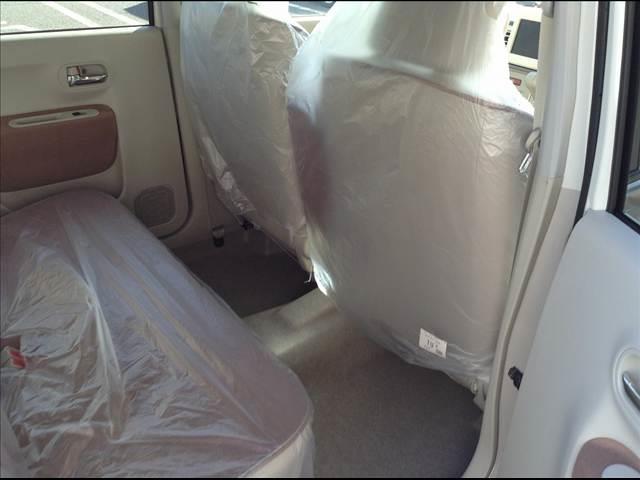 アルトラパン Ｘ　衝突被害軽減ブレーキ　スマートキー　車線逸脱防止装置　アイドリングストップ　クリアランスソナー　ＥＣＳシートヒーター　ＬＥＤヘッドライト（11枚目）