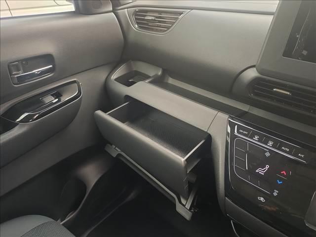 ���݂����̂��Ԃ̍���E����������Ȃ��Ă���܂��B�����X���A���̏�ő�����B�[���̍���z�ɂ����҉������I