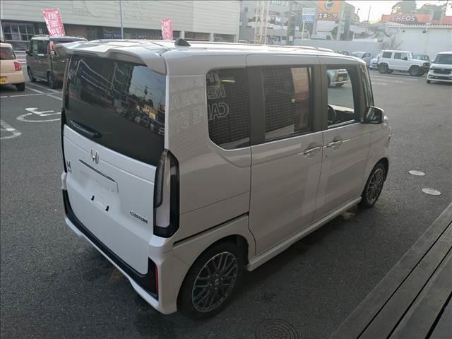 Ｎ－ＢＯＸカスタム ターボ　Ｈｏｎｄａ　ＳＥＮＳＩＮＧ　両側電動スライドドア　スマートキー　クリアランスソナー　アイドリングストップ　ＥＣＳ　ＡＣＣ　ＬＥＤヘッドライト　ＭＴモード付（6枚目）