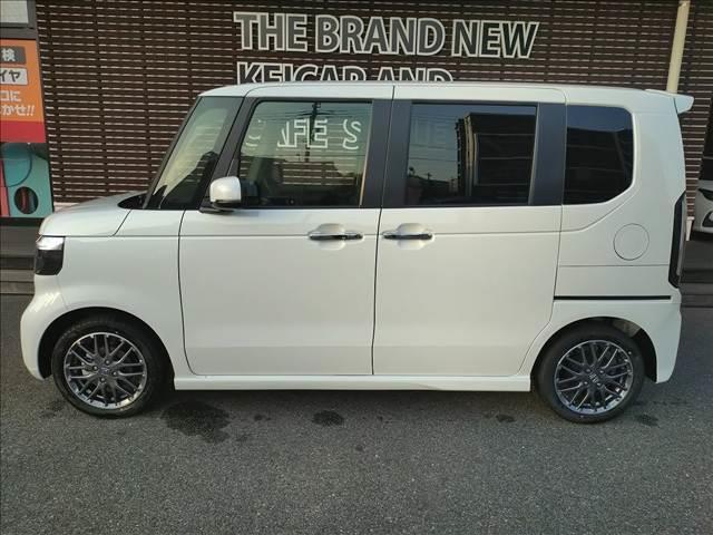 Ｎ－ＢＯＸカスタム ターボ　Ｈｏｎｄａ　ＳＥＮＳＩＮＧ　両側電動スライドドア　スマートキー　クリアランスソナー　アイドリングストップ　ＥＣＳ　ＡＣＣ　ＬＥＤヘッドライト　ＭＴモード付（9枚目）