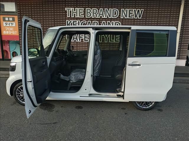 Ｎ－ＢＯＸカスタム ターボ　Ｈｏｎｄａ　ＳＥＮＳＩＮＧ　両側電動スライドドア　スマートキー　クリアランスソナー　アイドリングストップ　ＥＣＳ　ＡＣＣ　ＬＥＤヘッドライト　ＭＴモード付（10枚目）