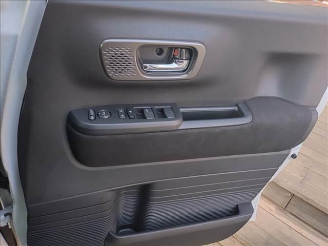 Ｎ－ＢＯＸカスタム ターボ　Ｈｏｎｄａ　ＳＥＮＳＩＮＧ　両側電動スライドドア　スマートキー　クリアランスソナー　アイドリングストップ　ＥＣＳ　ＡＣＣ　ＬＥＤヘッドライト　ＭＴモード付（35枚目）