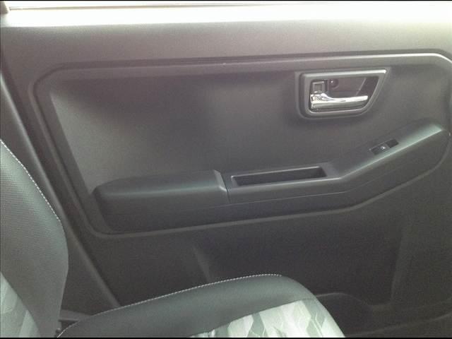 タフト Ｇ　ダーククロムベンチャー　衝突被害軽減ブレーキ　スマートキー　クリアランスソナー　アイドリングストップ　ＥＣＳ　シートヒーター　ＬＥＤヘッドライト（29枚目）