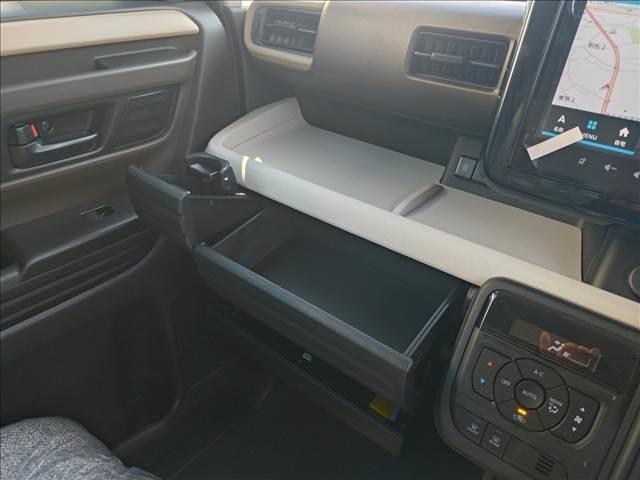 スペーシア ハイブリッドＸ　全方位モニター付メモリーナビゲーション・スズキコネクト対応通信機装着車　・両側電動スライドドア・衝突被害軽減ブレーキ　車線逸脱防止装置　スマートキー　クリアランスソナー　ＥＣＳ（33枚目）