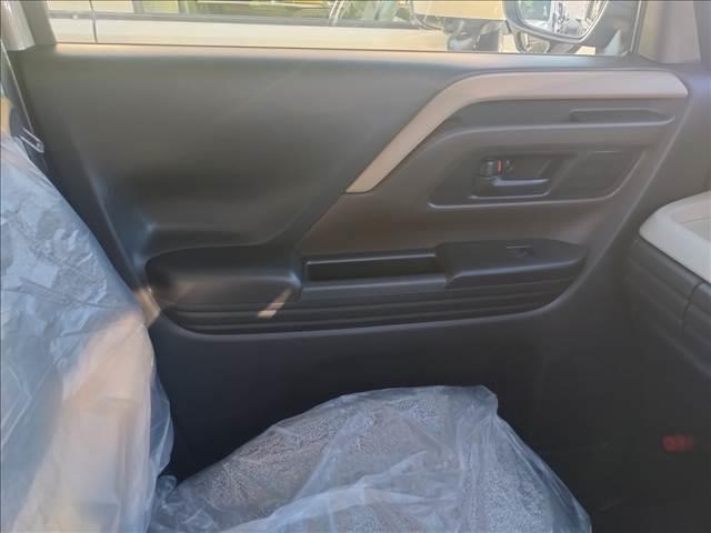 スペーシア ハイブリッドＸ　届出済未使用車・両側電動スライドドア・ＬＥＤヘッドランプ・サーキュレーター・運転席シートリフター・パーソナルテーブル・助手席シートアンダートレイ・フロントアームレスト・ＵＳＢ電源ソケット（27枚目）