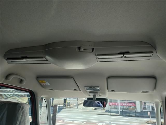 スペーシアカスタム ハイブリッドXS 届出済未使用車・両側電動スライドドア・LEDヘッドランプ・サーキュレーター・運転席シートリフター・パーソナルテーブル・助手席シートアンダートレイ・フロントアームレスト・USB電源ソケット(11枚目)