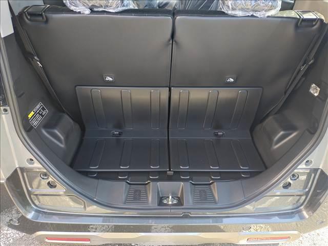 スペーシアギア ハイブリッドＸＺ　全方位モニター付ナビ・スズキコネクト対応　両側電動スライドドア　衝突被害軽減ブレーキ　スマートキー　車線逸脱防止装置　クリアランスソナー　アイドリングストップ　ＥＣＳ　ＡＣＣ　ＬＥＤヘッドライト（14枚目）