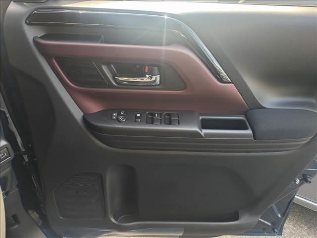 スペーシアカスタム ハイブリッドＸＳ　両側電動スライドドア　衝突被害軽減ブレーキ　スマートキー　車線逸脱防止装置　クリアランスソナー　アイドリングストップ　ＥＣＳ　ＡＣＣ　ヘッドアップディスプレイ　サーキュレーター　ＬＥＤヘッドライト（30枚目）