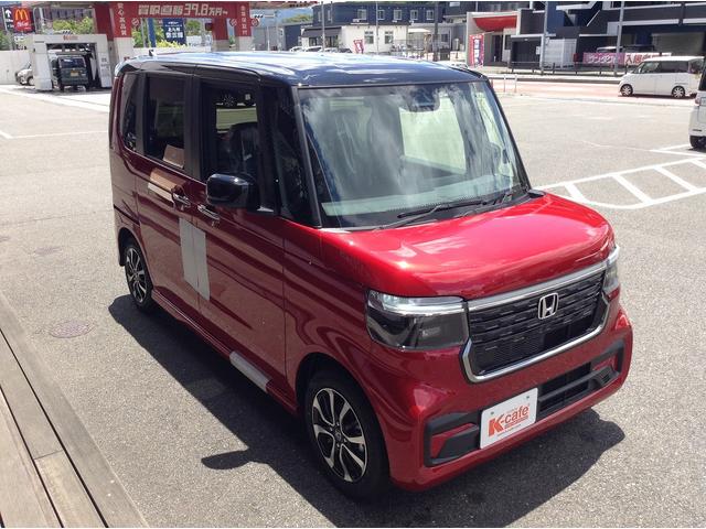 Ｎ－ＢＯＸカスタム コーディネートスタイル　Ｈｏｎｄａ　ＳＥＮＳＩＮＧ　ダイレクトプロジェクション式フルＬＥＤヘッドライト　前席用ｉ－サイドエアバッグシステム＋サイドカーテンエアバッグシステム　電子制御パーキングブレーキ、オートブレーキホールド（4枚目）