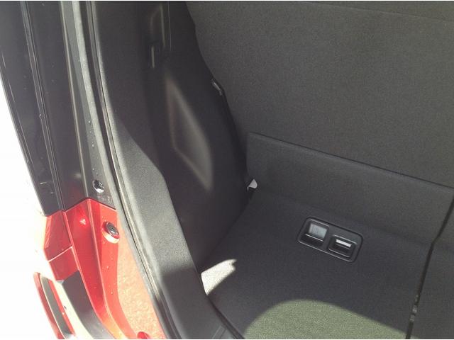 Ｎ－ＢＯＸカスタム コーディネートスタイル　Ｈｏｎｄａ　ＳＥＮＳＩＮＧ　ダイレクトプロジェクション式フルＬＥＤヘッドライト　前席用ｉ－サイドエアバッグシステム＋サイドカーテンエアバッグシステム　電子制御パーキングブレーキ、オートブレーキホールド（14枚目）