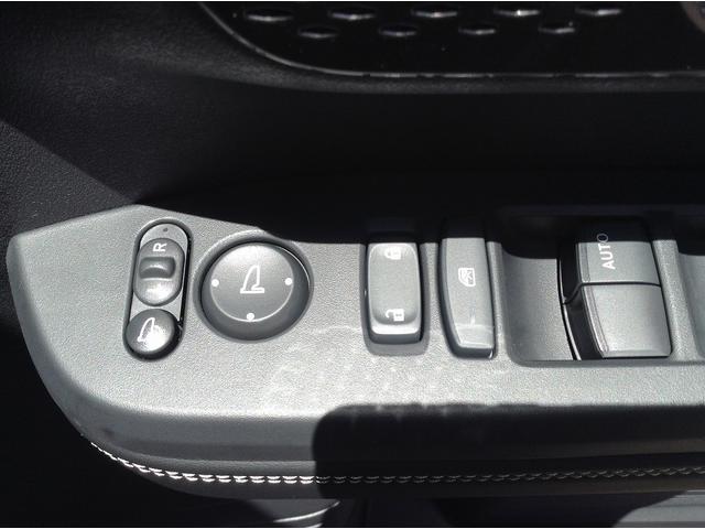 Ｎ－ＢＯＸカスタム コーディネートスタイル　Ｈｏｎｄａ　ＳＥＮＳＩＮＧ　ダイレクトプロジェクション式フルＬＥＤヘッドライト　前席用ｉ－サイドエアバッグシステム＋サイドカーテンエアバッグシステム　電子制御パーキングブレーキ、オートブレーキホールド（38枚目）