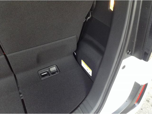 Ｎ－ＢＯＸカスタム ターボ　両側電動スライドドア　スマートキー　マニュアルモード付　衝突被害軽減ブレーキ　車線逸脱防止装置　ＬＥＤヘッドライト　シートヒーター　ＡＣＣ　ＥＣＳ（16枚目）