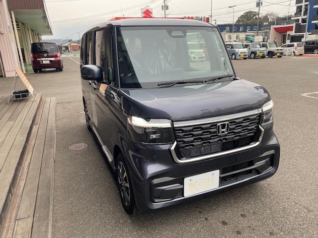 Ｎ－ＢＯＸカスタム ベースグレード　両側スライド片側電動ドア　スマートキー　衝突被害軽減ブレーキ　車線逸脱防止装置　ＬＥＤヘッドライト　シートヒーター　ＡＣＣ　ＥＣＳ（4枚目）