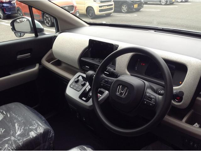 フリード エアー　Ｈｏｎｄａ　ＳＥＮＳＩＮＧ　両側電動スライドドア　スマートキー　ＬＥＤヘッドライト（22枚目）