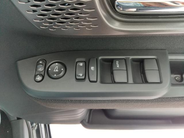 Ｎ－ＢＯＸカスタム ベースグレード　Ｈｏｎｄａ　ＳＥＮＳＩＮＧ　両側スライド片側電動ドア　スマートキー　ＬＥＤヘッドライト（13枚目）