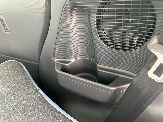 ムーヴキャンバス ストライプスＧ　両側電動スライドドア　スマートキー　衝突被害軽減ブレーキ　クリアランスソナー　アイドリングストップ　ＬＥＤヘッドライト（8枚目）